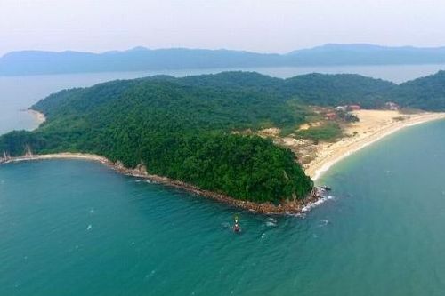 Khám phá Đảo Đá Dựng
