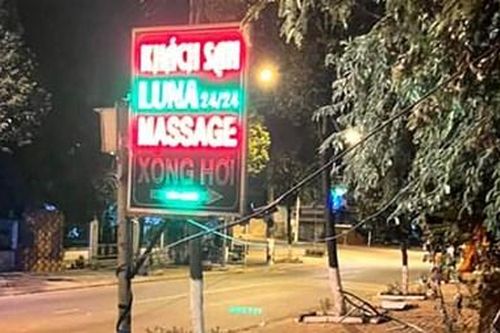 Khách sạn mở phòng 'bay lắc' để tiếp viên bán dâm cho khách