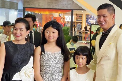 Con gái Bình Minh chân dài vượt mẹ, nổi bật khi đi dự ra mắt phim của bố
