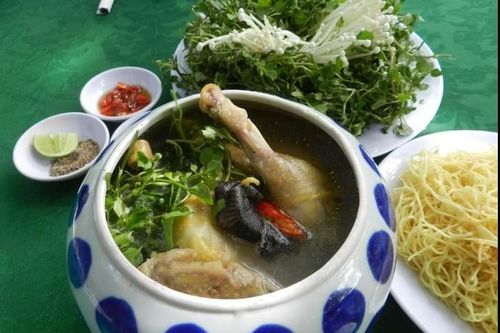 Khi gà tre cục tác... củ sen