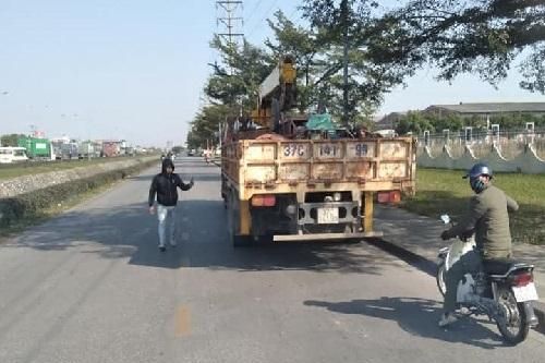 Hải Dương: Va chạm với xe cẩu, người phụ nữ bị cán tử vong