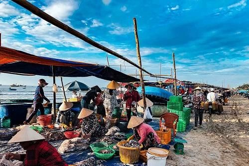 Cần xử lý nghiêm tình trạng 'chặt chém' du khách