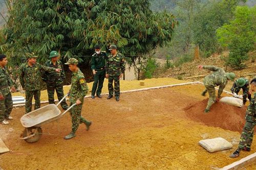 Bộ đội Biên phòng chung sức xây dựng nông thôn mới