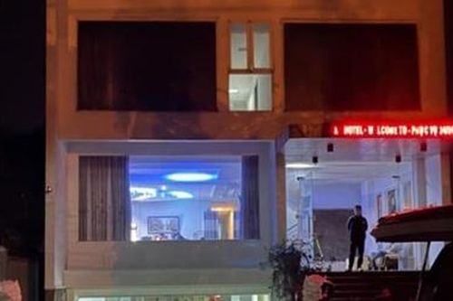 Bắt quả tang mua bán dâm và sử dụng trái phép chất ma túy