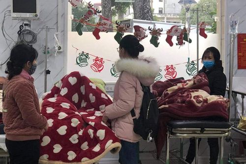 Hai tháng tiếp nhận hơn 2.000 bệnh nhân đột quỵ