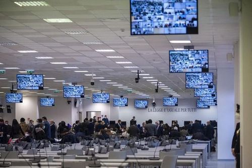 Italia mở phiên tòa xét xử mafia lớn nhất trong 30 năm qua