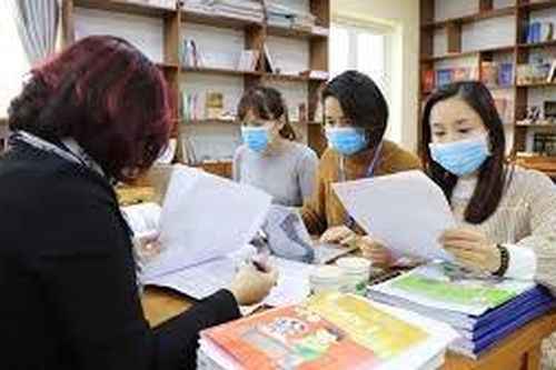 TP Hồ Chí Minh: Phụ huynh cùng tham gia thảo luận, chọn sách giáo khoa