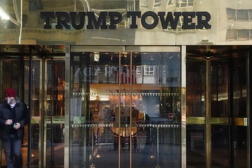 New York chấm dứt hợp đồng với Tập đoàn Trump