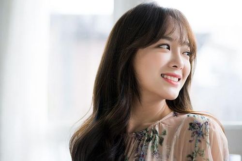 Diễn viên, ca sĩ Kim Se Jeong - 'Nữ thần' mới của K-biz
