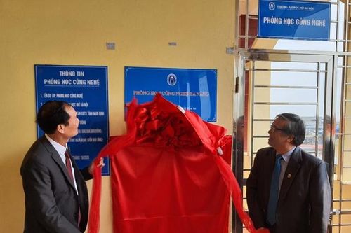 Trường ĐH Mở Hà Nội khánh thành phòng học công nghệ đa năng