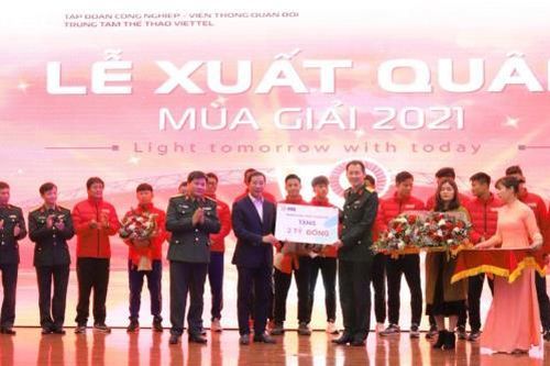 CLB Viettel nhận 2 tỷ tiền thưởng từ ngân hàng MB sau vô địch V.League 2020