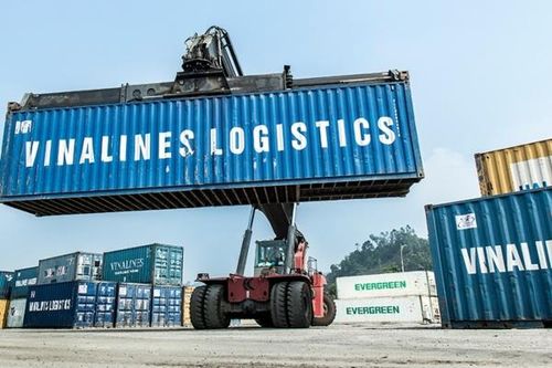 Phó Thủ tướng yêu cầu xử lý tình trạng tăng giá thuê tàu và container
