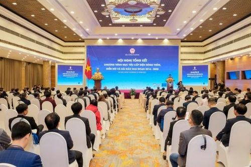 Bước tiến quan trọng đưa dòng điện đến mọi nhà
