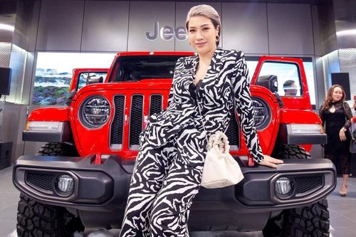 Ca sĩ Pha Lê dạy nấu pate thông báo học phí 100 triệu nhưng giờ dạy đại trà nên phí là 20 triệu