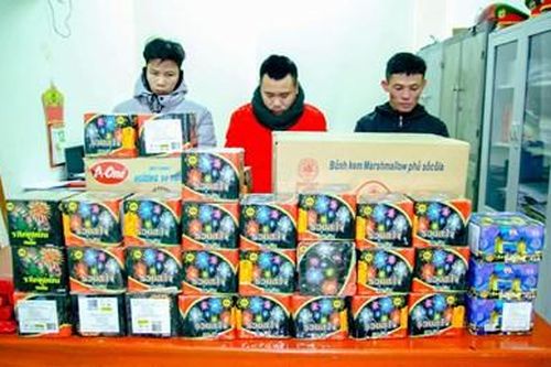 Gần Tết liên tiếp phát hiện các vụ mua bán, vận chuyển pháo nổ
