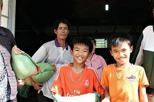 Mang mùa Xuân đến mọi nhà