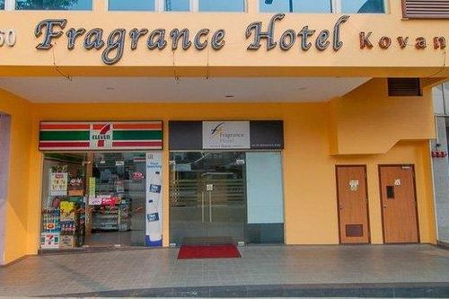 Vợ vào khách sạn cùng trai lạ, chồng cố làm 1 việc rồi nhận kết đắng