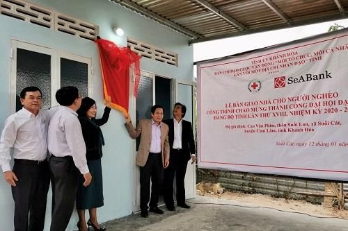 SeABank bàn giao 10 nhà tình nghĩa cho hộ nghèo ở Khánh Hòa