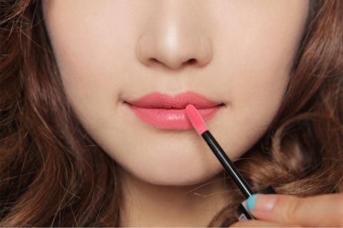 Dùng son không biết 6 mẹo này bạn sẽ tiếc hùi hụi