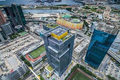 Ông trùm bất động sản Hồng Kông mất hàng tỷ USD trong cuộc chiến với những kẻ đòi nợ thuê