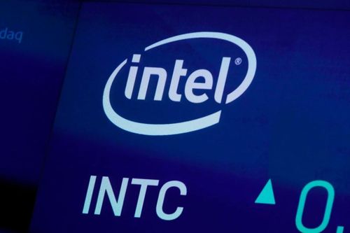 CEO Intel từ chức giữa lúc công ty trải qua nhiều biến cố lớn