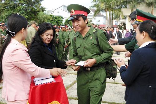 Ngày mai, anh thành người lính trẻ
