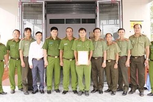Công an tỉnh Sóc Trăng bàn giao nhà Nghĩa tình đồng đội