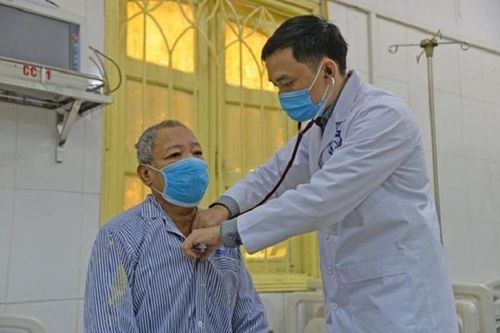 Nhập viện cấp cứu vì bỏ đơn bác sĩ kê để uống viên sủi giá gần 3 triệu đồng