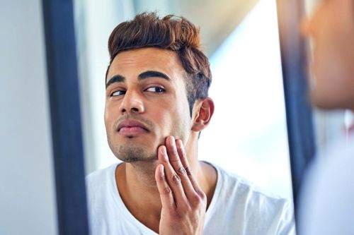 Hút thuốc lá gây hại thế nào cho làn da của nam giới?