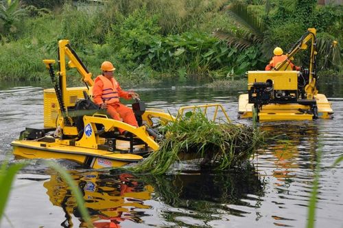 Sở GTVT TP.HCM đề xuất chi 13 tỷ thuê máy vớt rác
