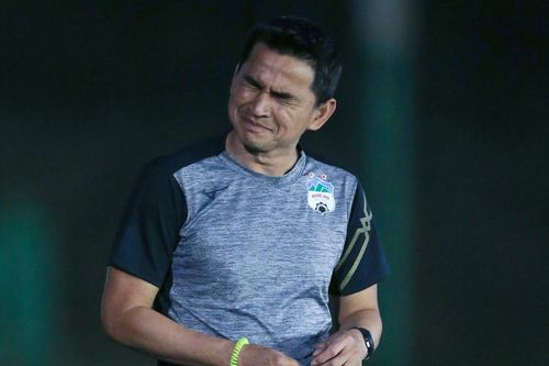 HLV Kiatisak mất Tuấn Anh trong ngày ra mắt V.League 2021