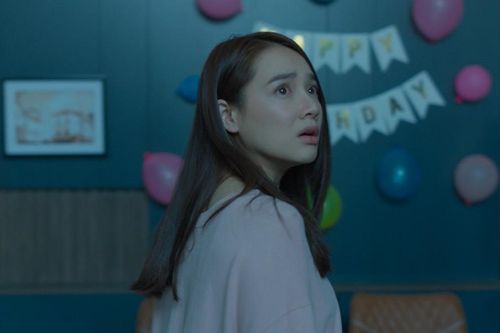 Bỏ qua sự cố òa khóc vì đến muộn, Nhã Phương vẫn ghi điểm trong trailer phim mới