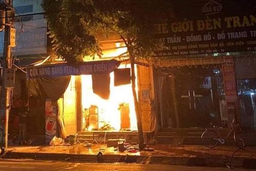 Nữ sinh lớp 9 tử vong trong vụ cháy cửa hàng tạp hóa