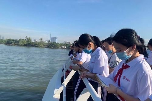 Nhiều trải nghiệm 'lạ' qua hội thi Lớn lên cùng sách và Văn hay Chữ tốt