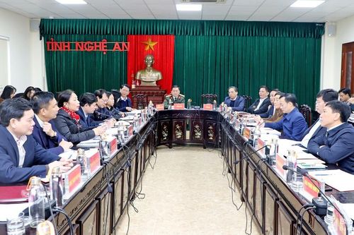 Chủ tịch UBND tỉnh Nguyễn Đức Trung tiếp công dân định kỳ tháng 1/2021