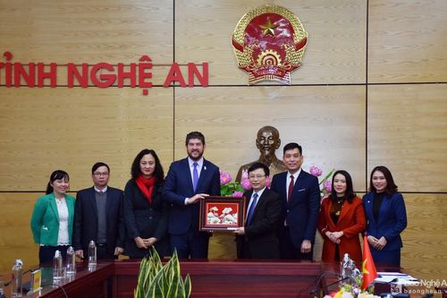 Nghệ An mong muốn đẩy mạnh hợp tác với UNESCO về lĩnh vực Giáo dục, Khoa học và Văn hóa