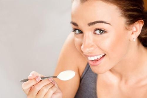 Sai lầm khi ăn sữa chua bạn buộc phải dừng lại