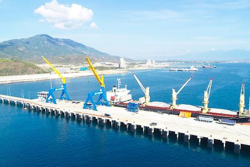 Xây dựng cơ chế đặc thù cho Vân Phong