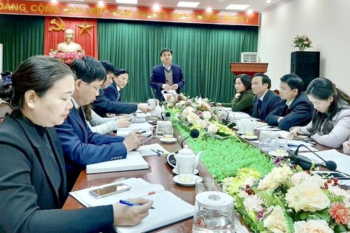 Đồng chí Chủ tịch Ủy ban MTTQ tỉnh làm việc với huyện Hàm Yên
