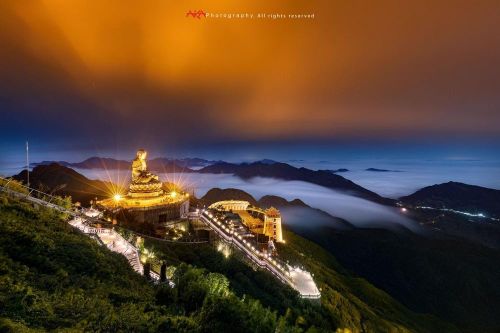 Giải thưởng nhiếp ảnh quốc tế Monochrome Awards tôn vinh ảnh đại tượng Phật trên đỉnh Fansipan