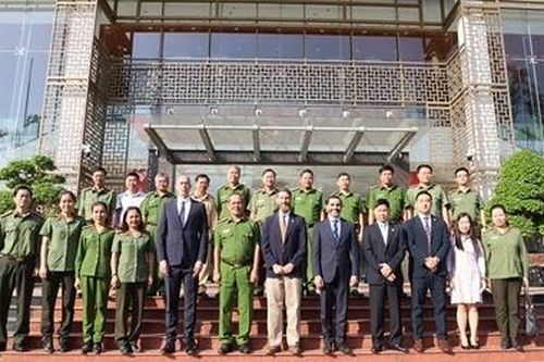 Đẩy mạnh hợp tác phòng chống tội phạm xuyên quốc gia với Hoa Kỳ