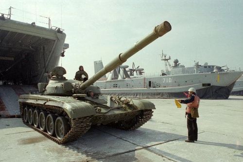 Giải mật việc Trung Quốc có được xe tăng T-72 tối tân vào đầu thập niên 1980