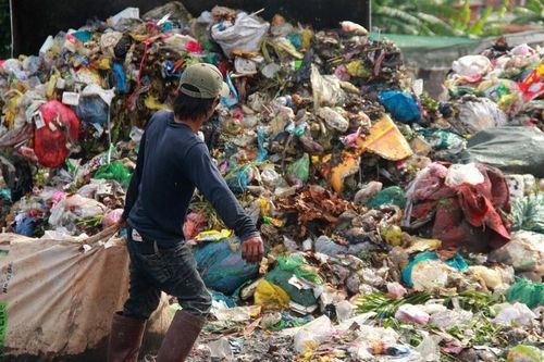 Vi phạm kéo dài tại 2 công ty xử lý rác ở TP.HCM