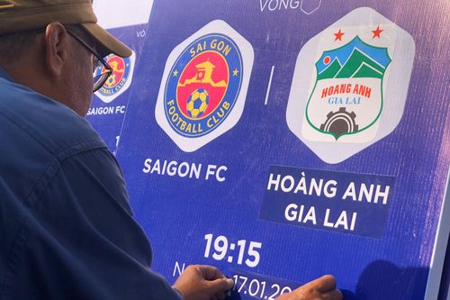 Gần 1.000 CĐV xếp hàng mua vé trận mở màn của HAGL