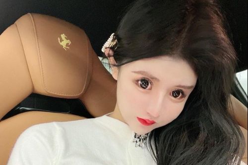 Rich kid nghiện phẫu thuật thẩm mỹ: 'Tôi không thể dừng lại'