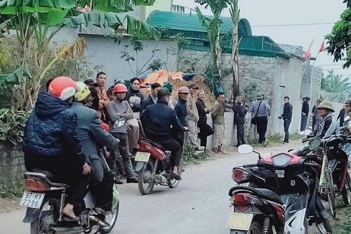 Đang điều tra vụ chồng cùng con chết cháy trong nhà tắm, người vợ nguy kịch