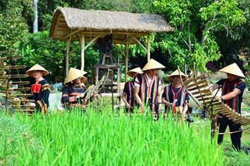 Trải nghiệm không gian văn hóa truyền thống tại Khu du lịch 'Một thoáng Việt Nam'
