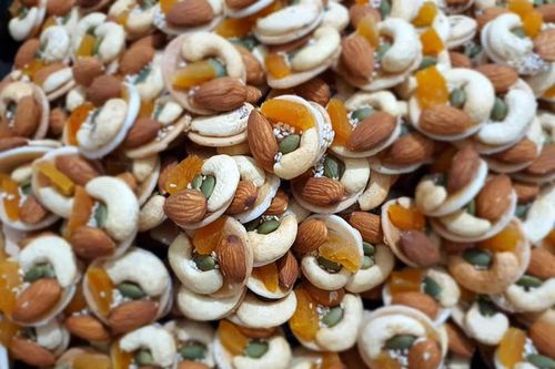 Cách làm món bánh đồng tiền ngũ hạt ăn chơi dịp Tết