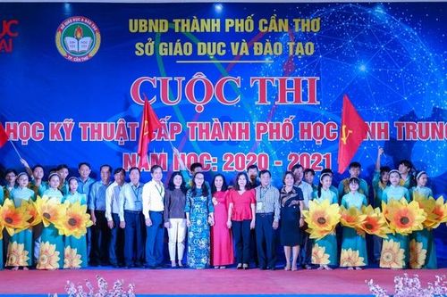 Cần Thơ: Hằng trăm dự án tham gia tranh tài tại Cuộc thi KHKT cấp thành phố