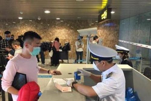 Bất ngờ chuyện hành khách mua chứng minh thư trong ...nhà nghỉ để đi máy bay